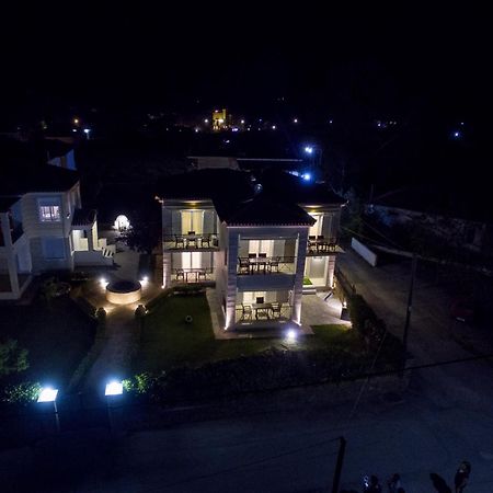 Enpy Aparthotel Finikounta Bagian luar foto