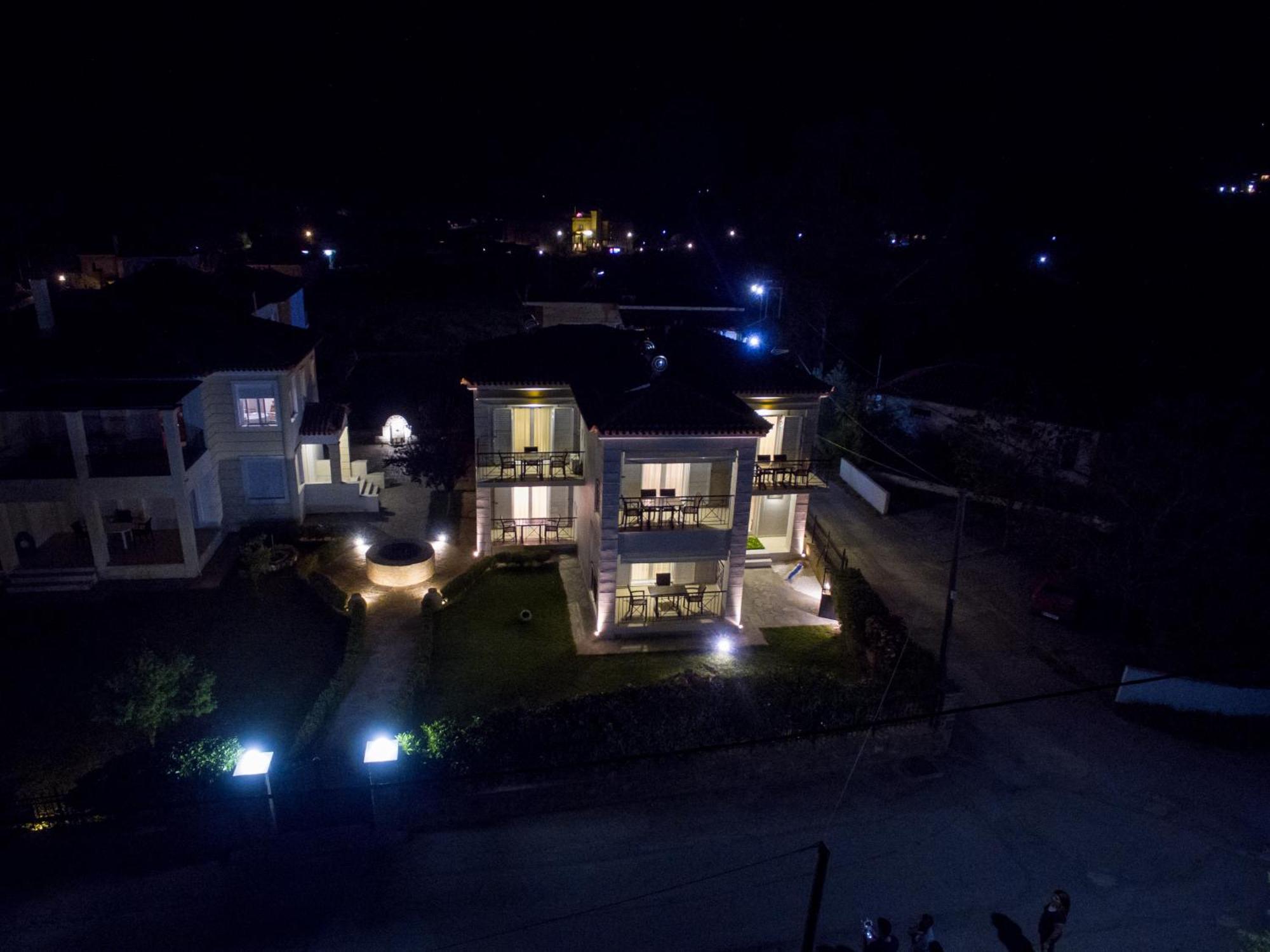 Enpy Aparthotel Finikounta Bagian luar foto