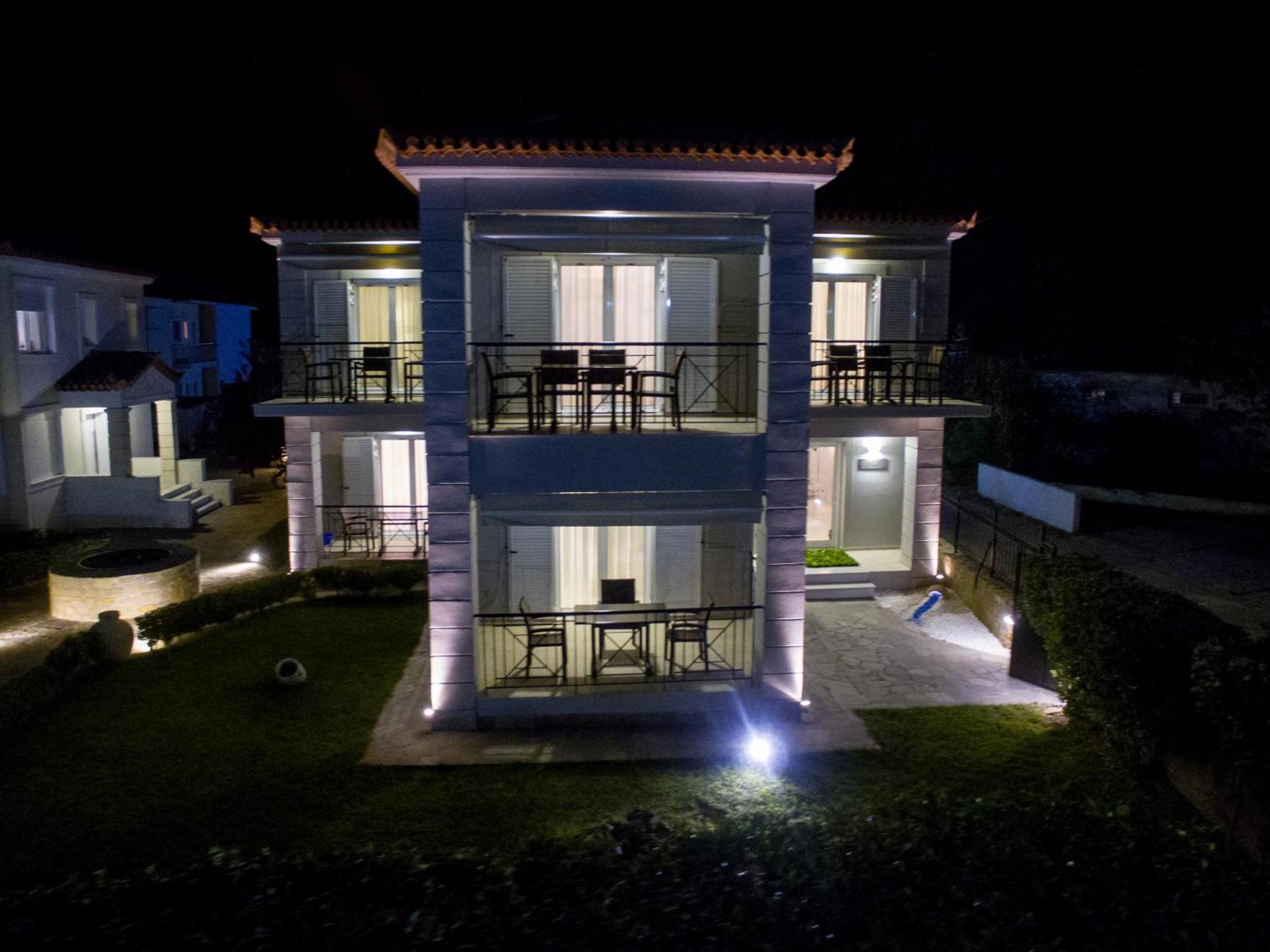 Enpy Aparthotel Finikounta Bagian luar foto