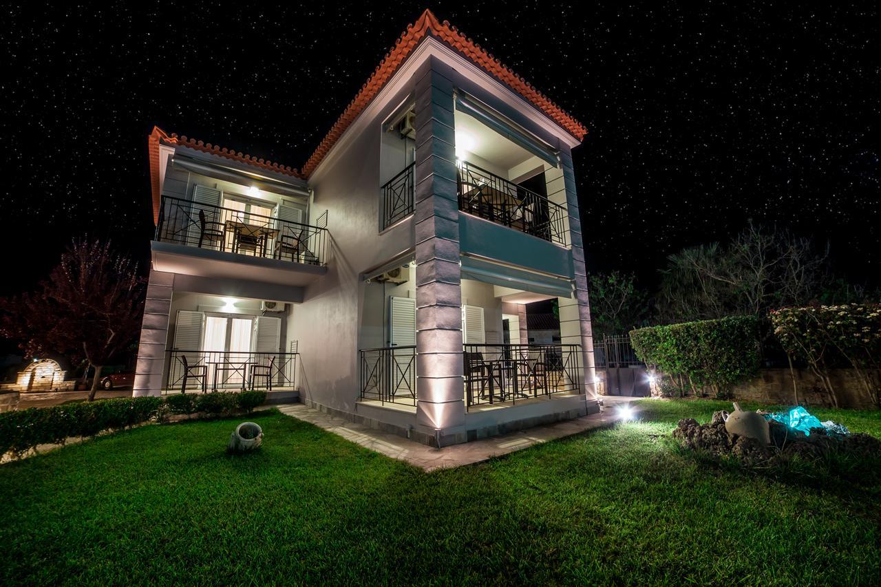 Enpy Aparthotel Finikounta Bagian luar foto