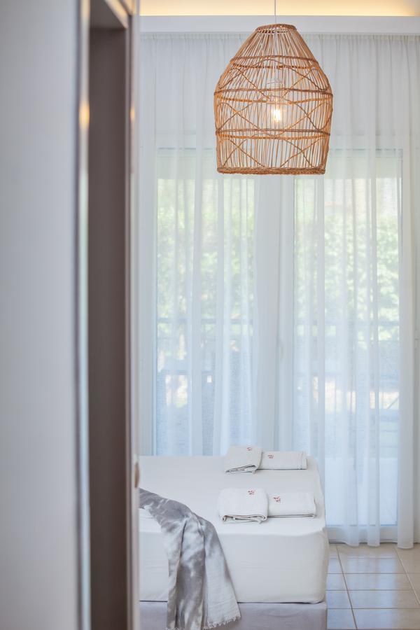 Enpy Aparthotel Finikounta Bagian luar foto