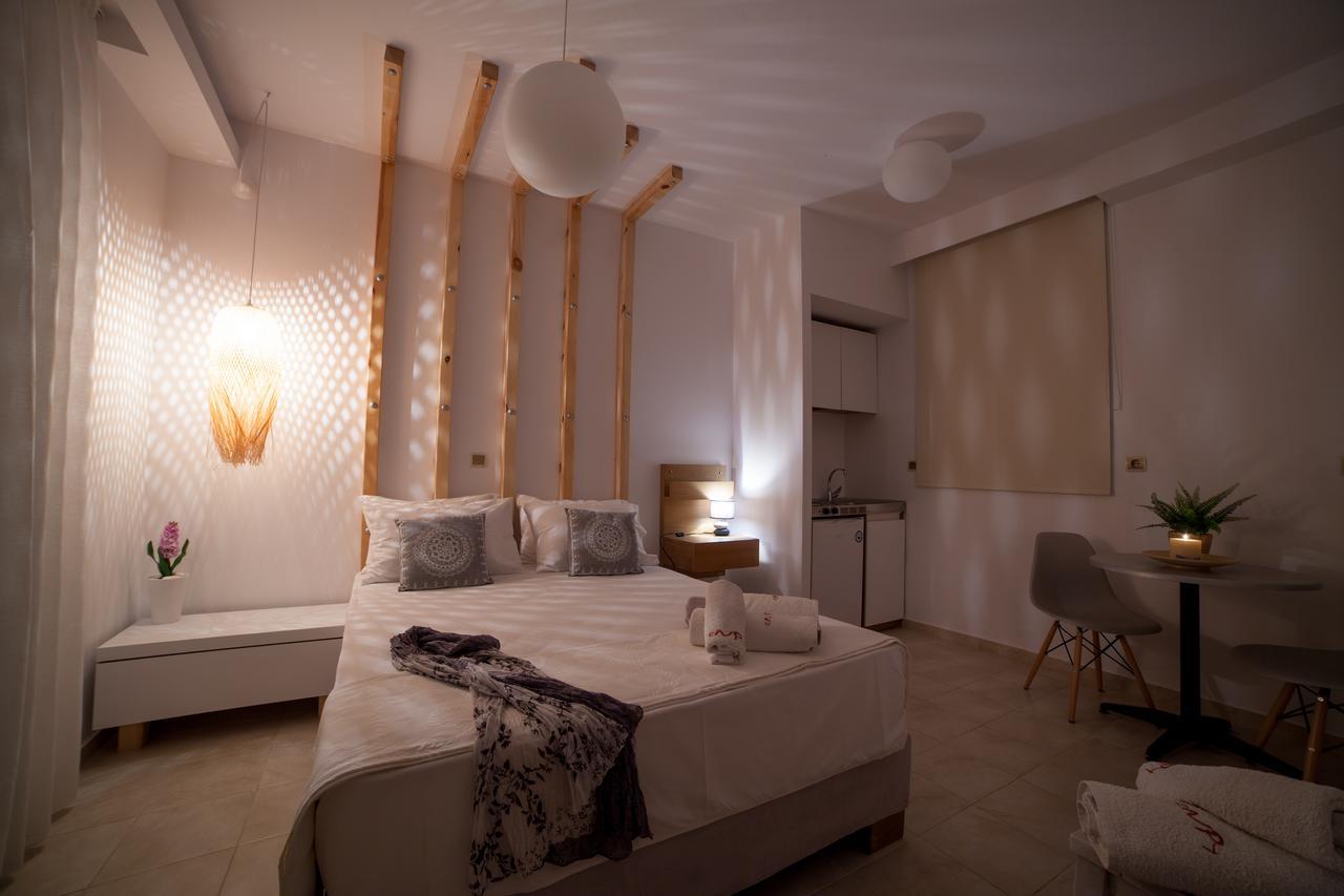 Enpy Aparthotel Finikounta Bagian luar foto