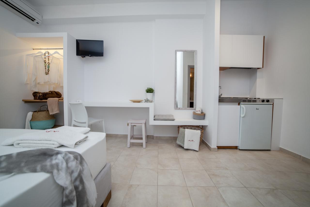Enpy Aparthotel Finikounta Bagian luar foto
