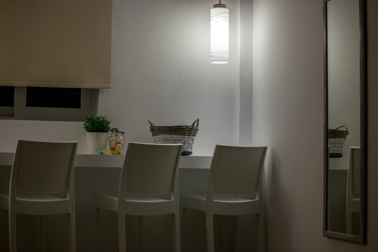 Enpy Aparthotel Finikounta Bagian luar foto
