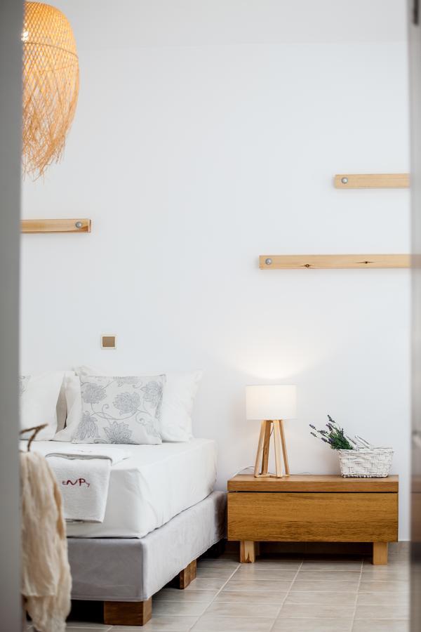 Enpy Aparthotel Finikounta Bagian luar foto