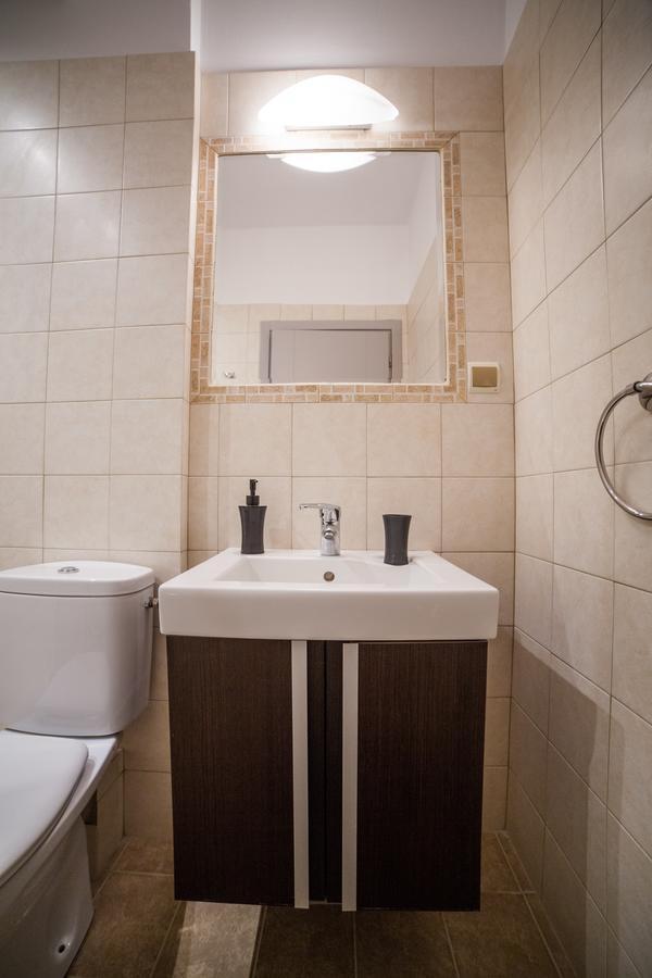 Enpy Aparthotel Finikounta Bagian luar foto