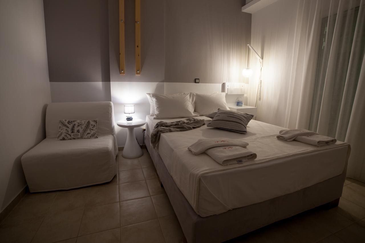 Enpy Aparthotel Finikounta Bagian luar foto